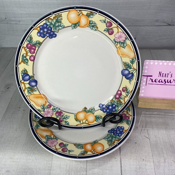Oneida ORCHARD Fruit Blueberries Pear Plums  Stoneware Round Dinner Plates Set 4 - Picture 1 of 16